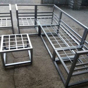 Creación de living en proceso, somos fabricantes empleando la estructura metálica a nuestro favor para ofrecer
